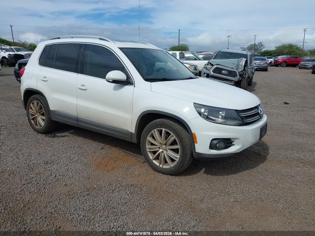 Salvage Volkswagen Tiguan Image