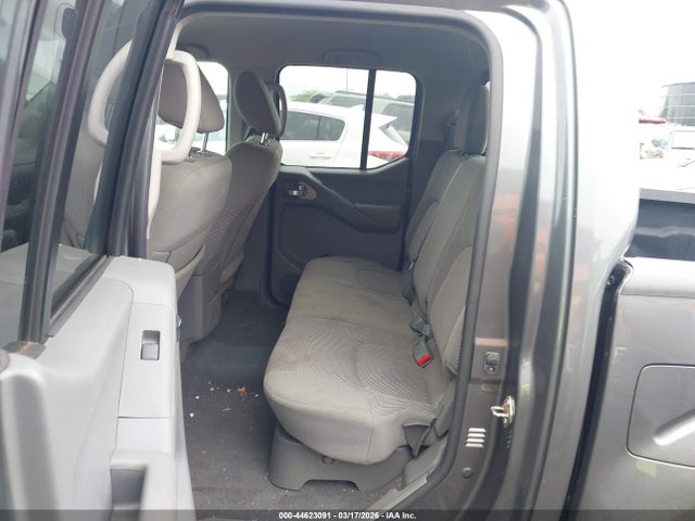 Nissan Frontier Sv