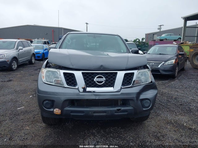 Nissan Frontier Sv