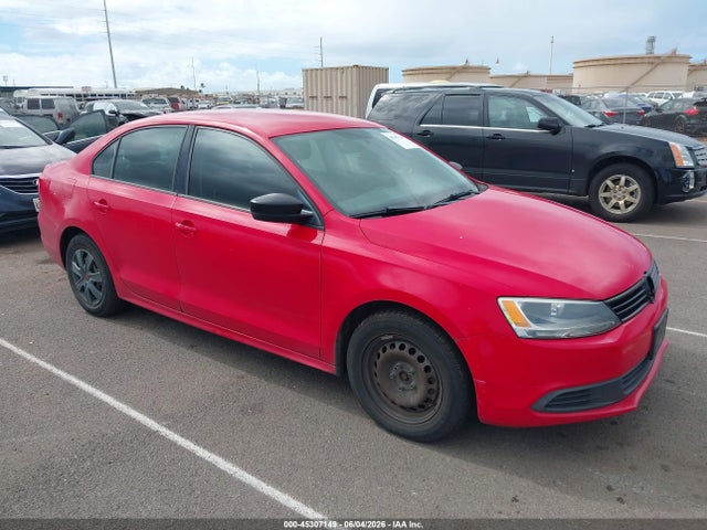 Salvage Volkswagen Jetta Image