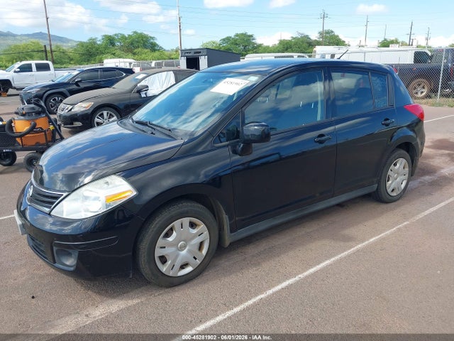 Nissan Versa 1.8s