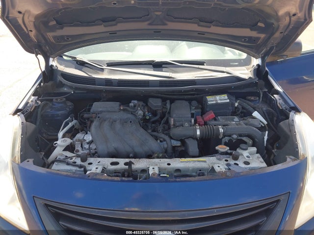 Nissan Versa 1.6 S