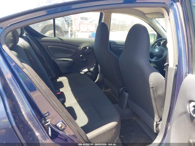 Nissan Versa 1.6 S