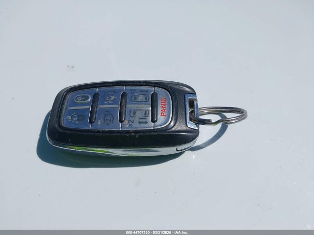 Chrysler Pacifica Touring L