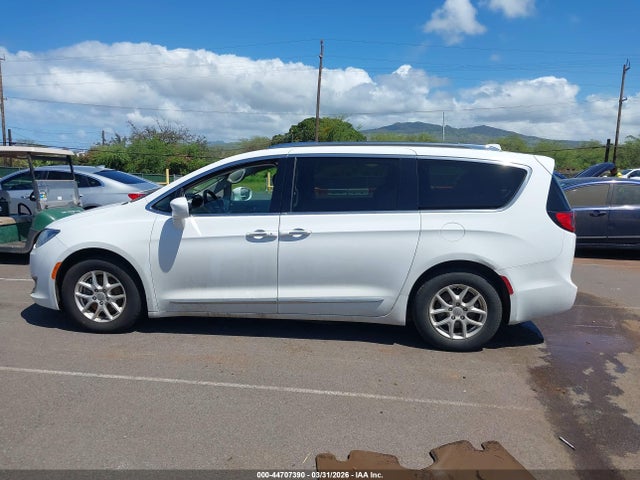 Chrysler Pacifica Touring L