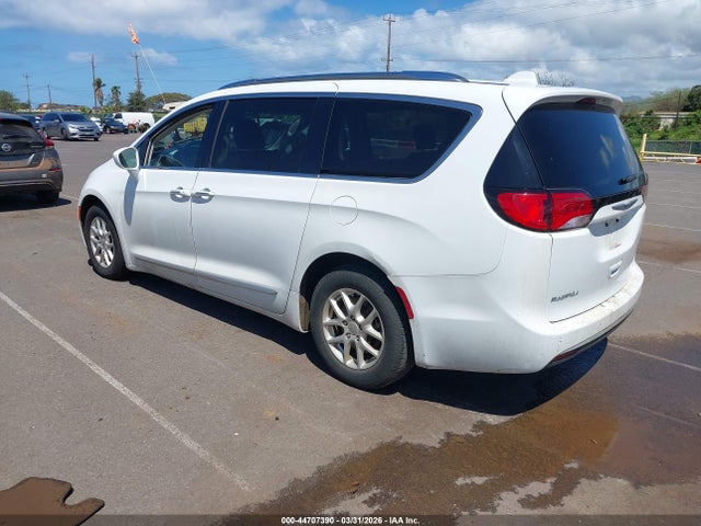 Chrysler Pacifica Touring L