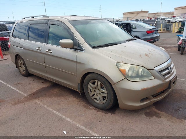 Salvage Honda Odyssey Image