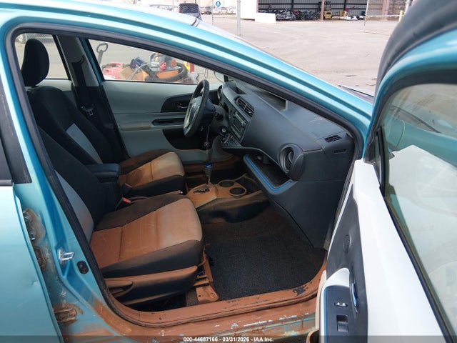 Toyota Prius c
