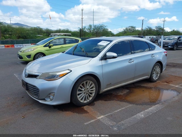 Toyota Avalon Hybrid Xle Premium