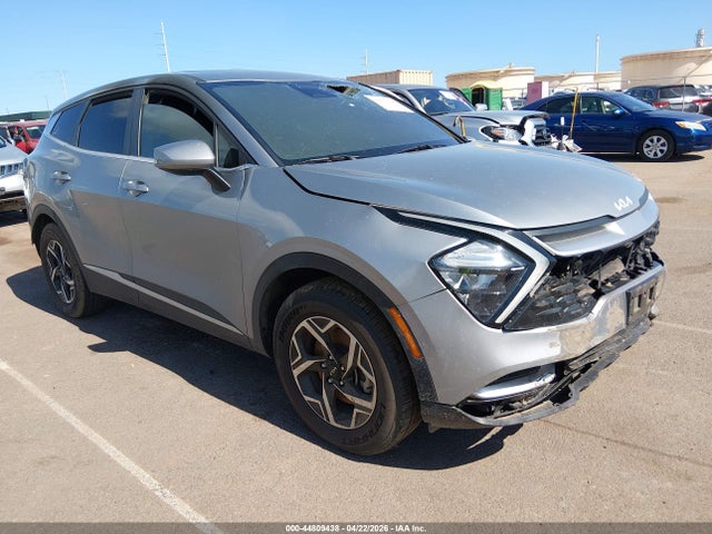 Salvage Kia Sportage Image