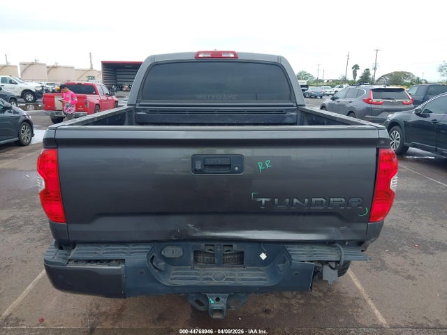 Toyota Tundra Sr5 5.7l V8