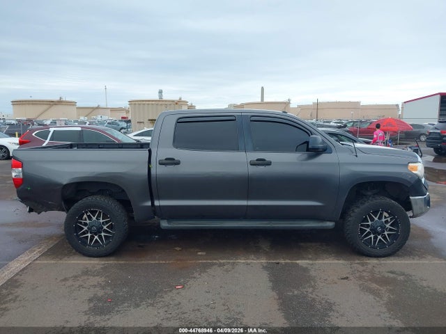 Toyota Tundra Sr5 5.7l V8