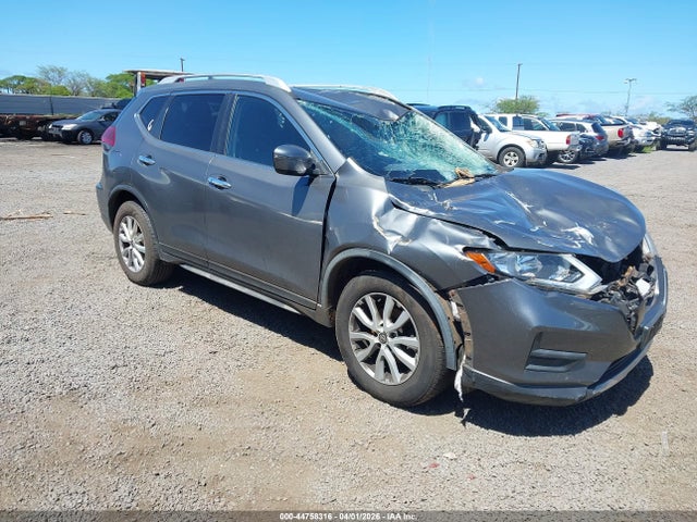 Salvage Nissan Rogue Image