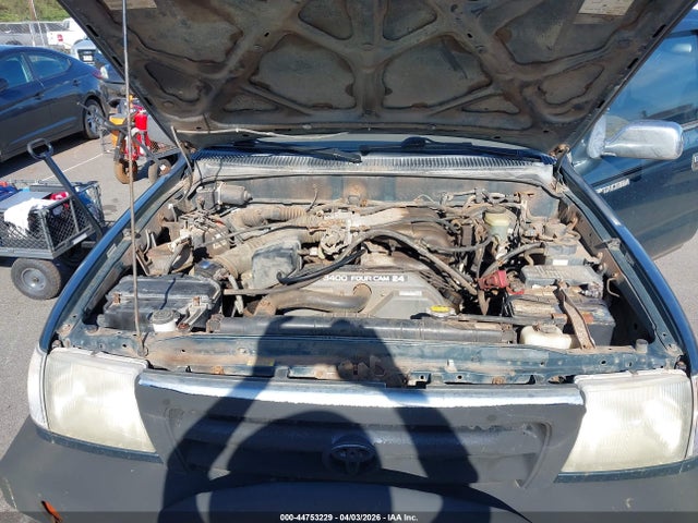 Toyota Tacoma Limited V6