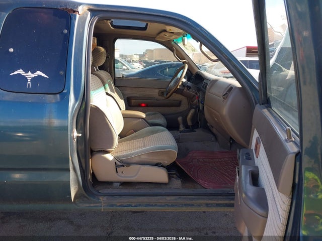 Toyota Tacoma Limited V6