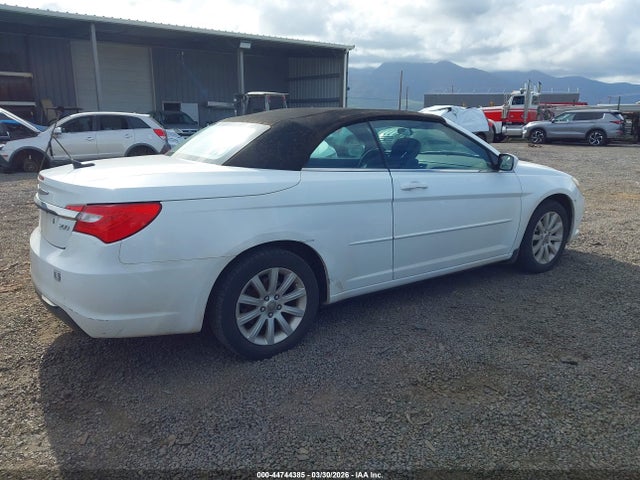 Chrysler 200 Touring