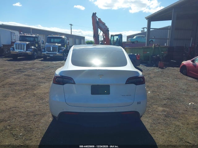Tesla Model Y Long Range Dual Motor All-wheel Drive