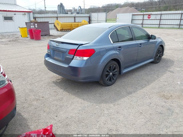 Subaru Legacy 2.5i Premium