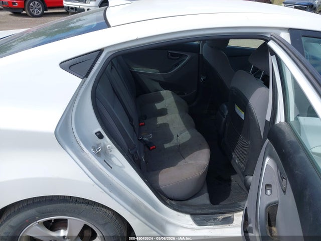 Hyundai ELANTRA Se