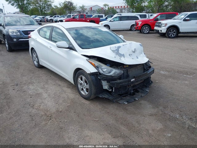 Salvage Hyundai ELANTRA Image