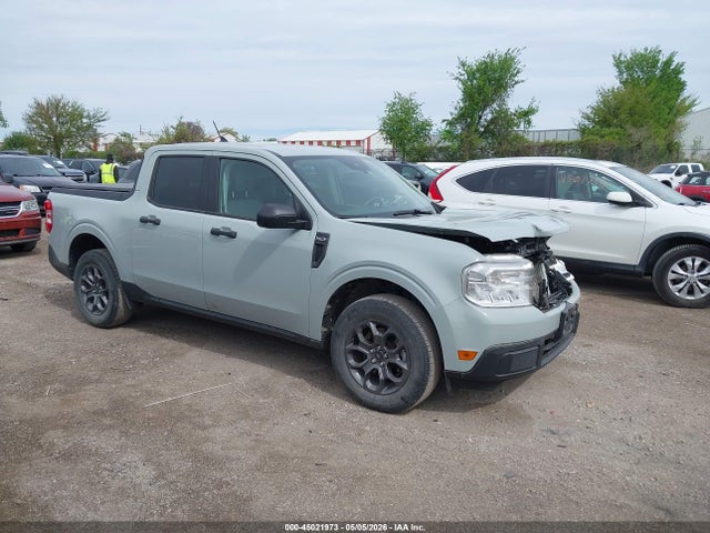 Salvage Ford Maverick Image