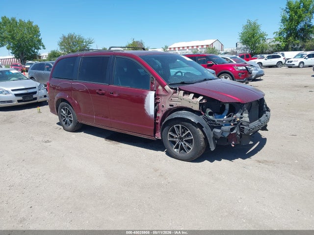 Salvage Dodge Grand Caravan Image