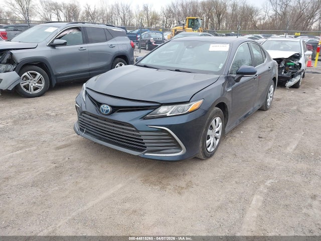 Toyota Camry Le Hybrid