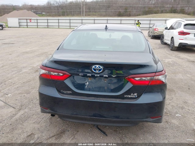 Toyota Camry Le Hybrid
