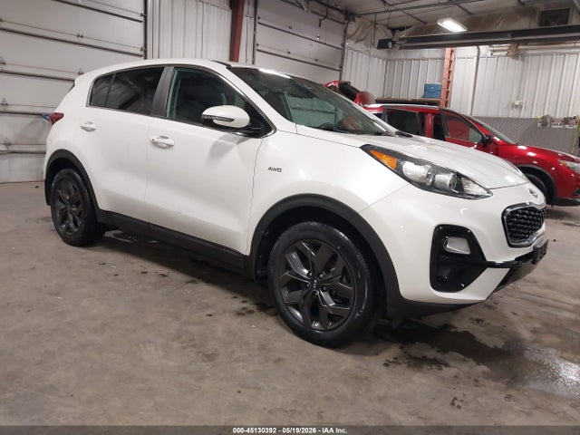 Salvage Kia Sportage Image