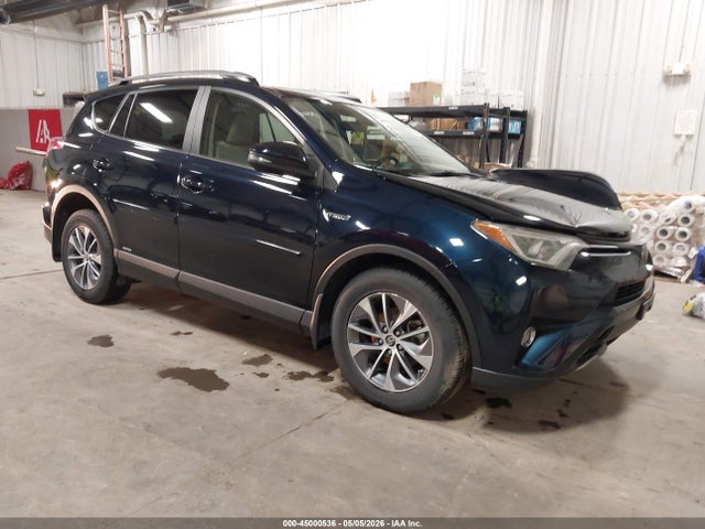 Salvage Toyota RAV4 Image