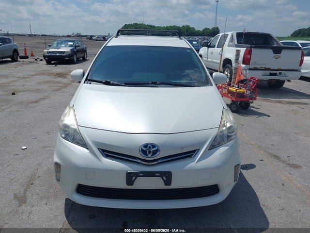 Toyota Prius v Three