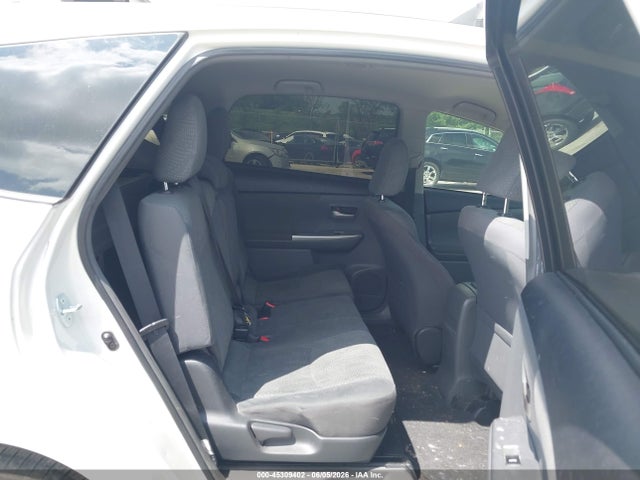Toyota Prius v Three