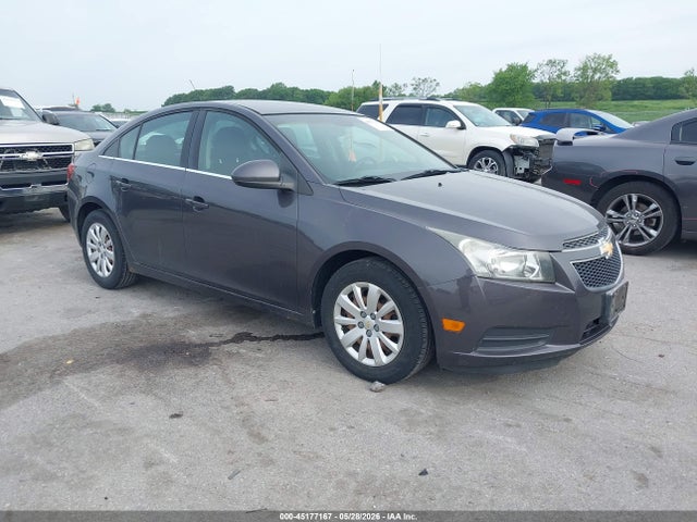 Salvage Chevrolet Cruze Image