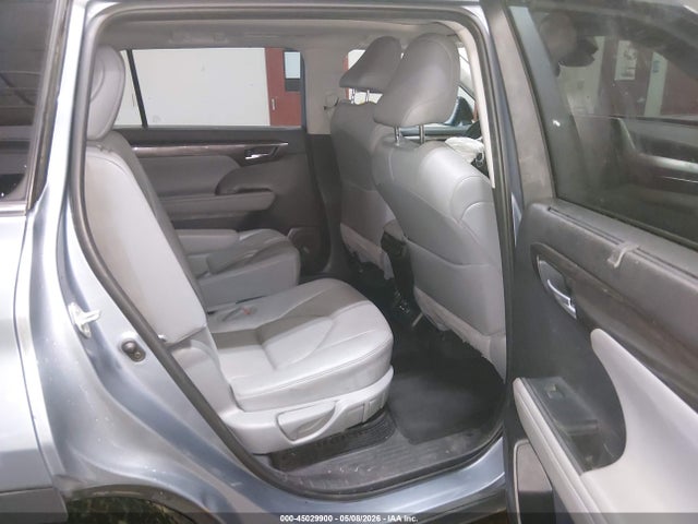 Toyota Highlander Hybrid Platinum