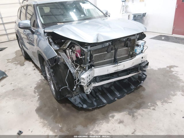 Toyota Highlander Hybrid Platinum