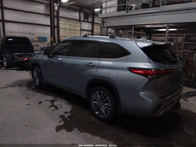 Toyota Highlander Hybrid Platinum
