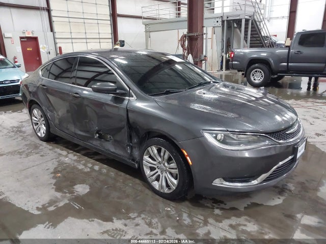 Salvage Chrysler 200 Image