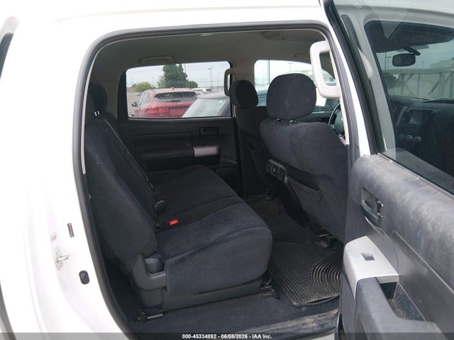 Toyota Tundra Sr5 5.7l V8