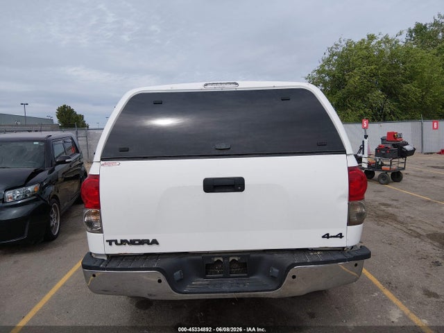 Toyota Tundra Sr5 5.7l V8