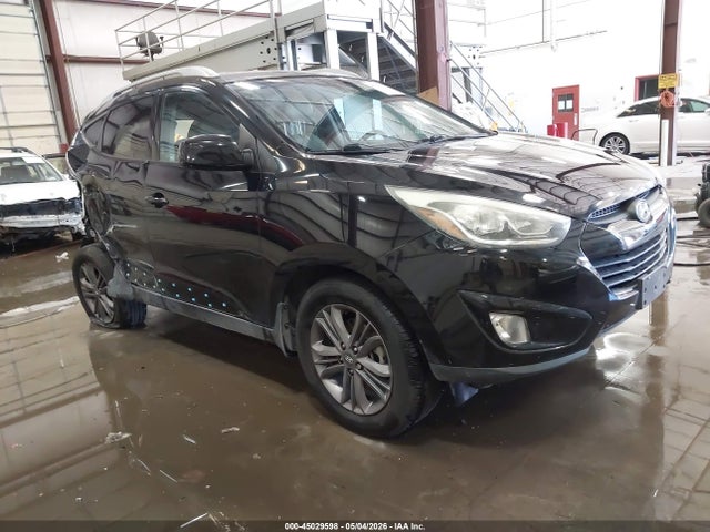 Salvage Hyundai TUCSON Image