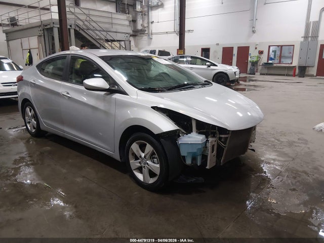 Salvage Hyundai ELANTRA Image