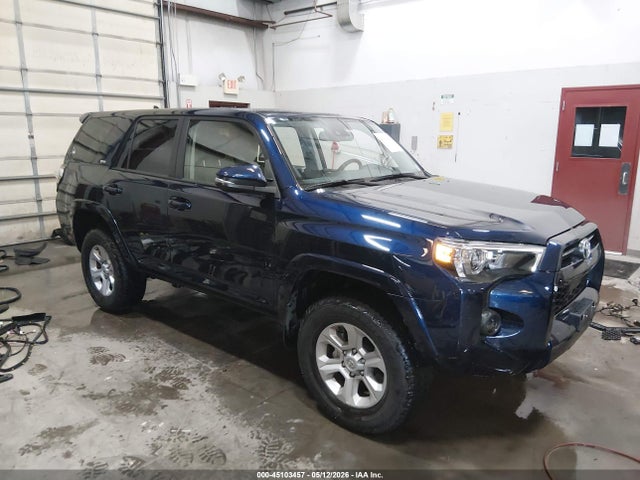 Salvage Toyota 4Runner Image