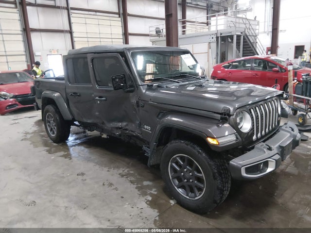Salvage Jeep Gladiator Image