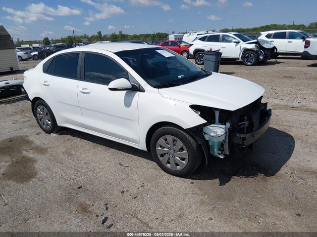 Salvage Kia Rio Image