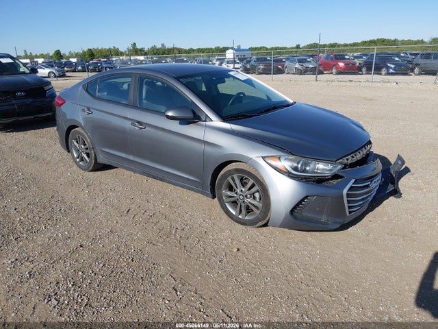 Salvage Hyundai ELANTRA Image