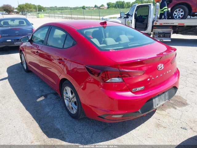 Hyundai ELANTRA Sel