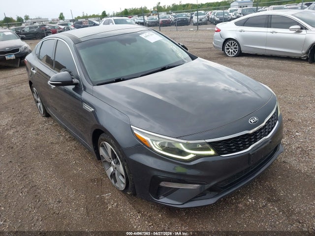 Salvage Kia Optima Image