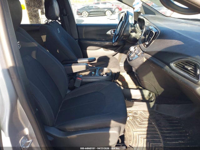 Chrysler Pacifica Touring Plus