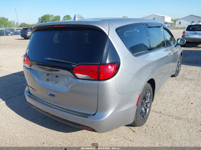 Chrysler Pacifica Touring Plus