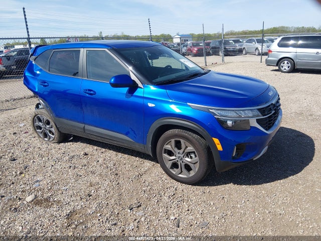 Salvage Kia Seltos Image